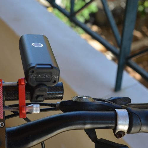 Φακός LED ποδηλάτου επαναφορτιζόμενος.